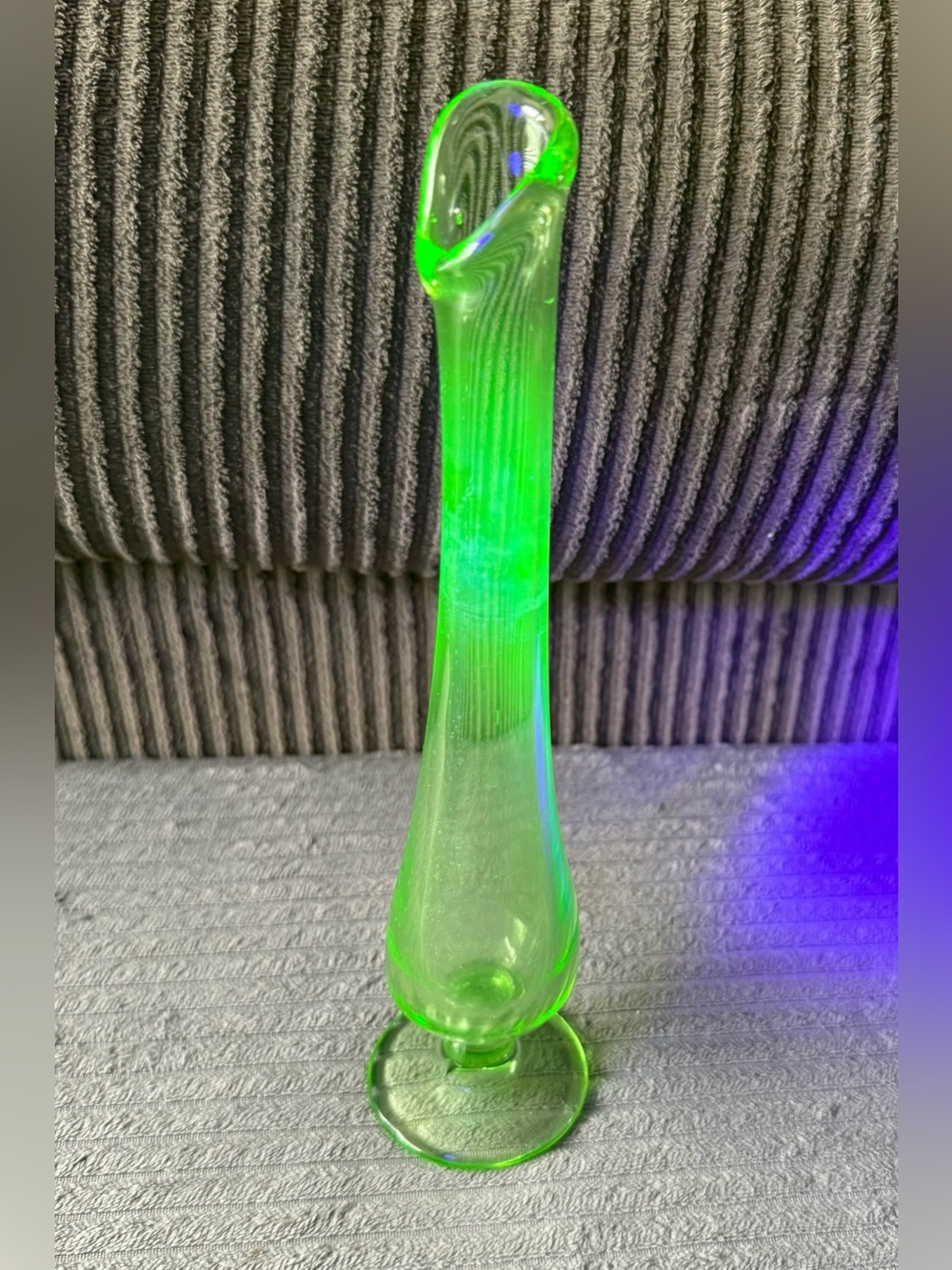 VTG Uranium Glass Vaseline Green Bud Vase - Elegant Home Art Accent Glows 9”